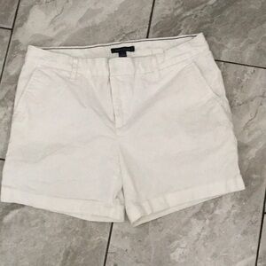 TOMMY HILFIGER Women's White Cotton Blend Chino Shorts | 6
